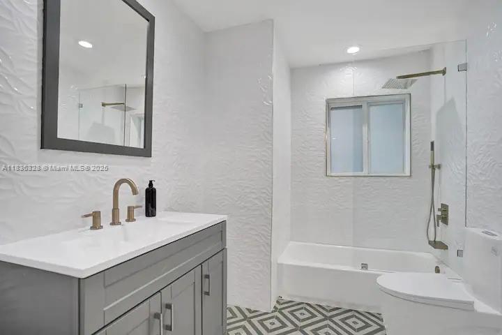 2100 SW 28th Way, Fort Lauderdale, Florida image 24