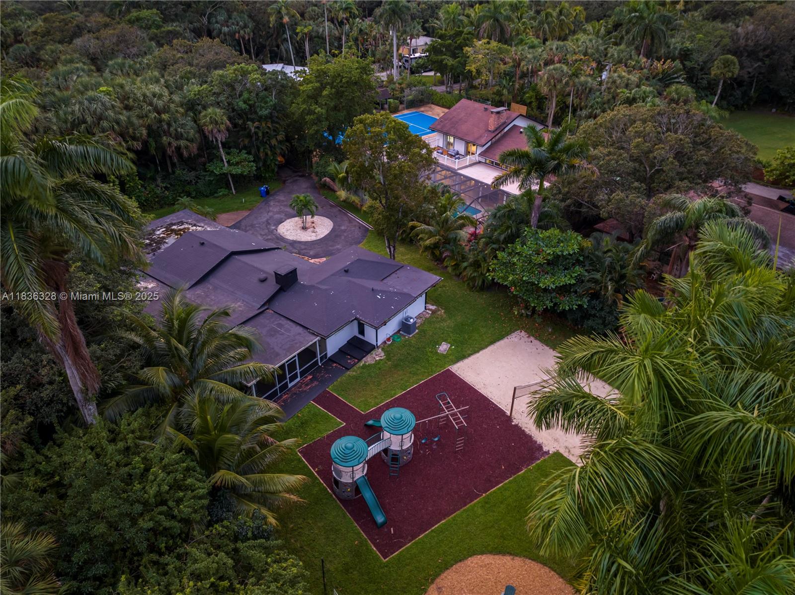 2100 SW 28th Way, Fort Lauderdale, Florida image 3
