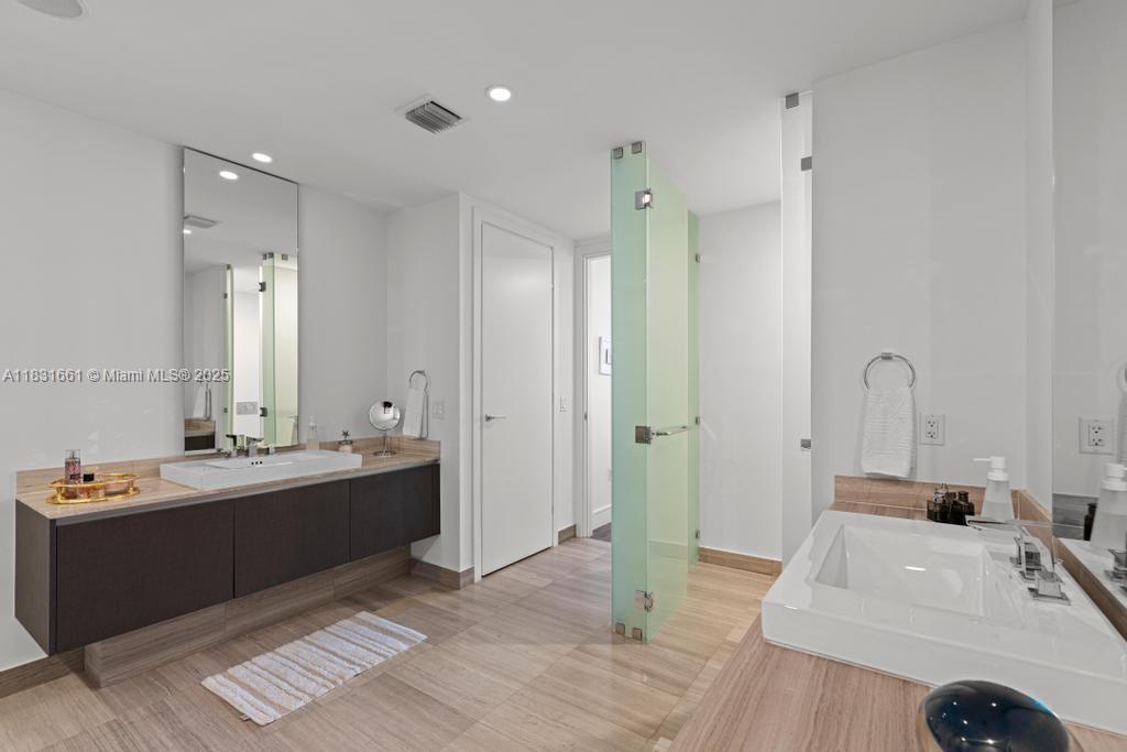 3250 NE 188th St #904, Aventura, Florida image 24