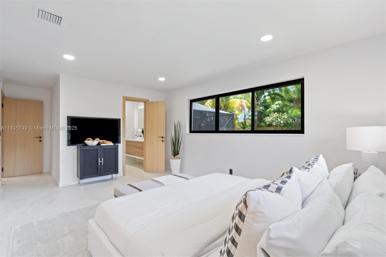 2020 NE 54th St, Fort Lauderdale, Florida image 19