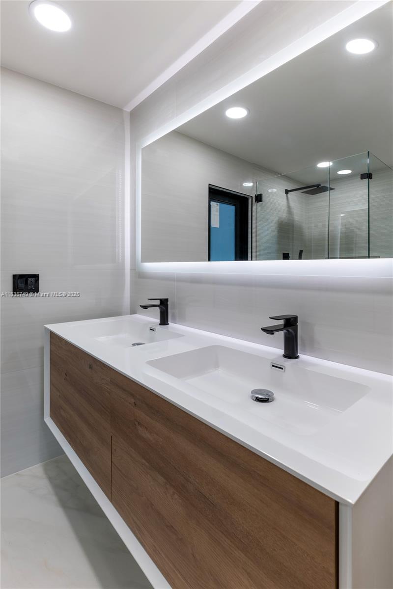 2020 NE 54th St, Fort Lauderdale, Florida image 20