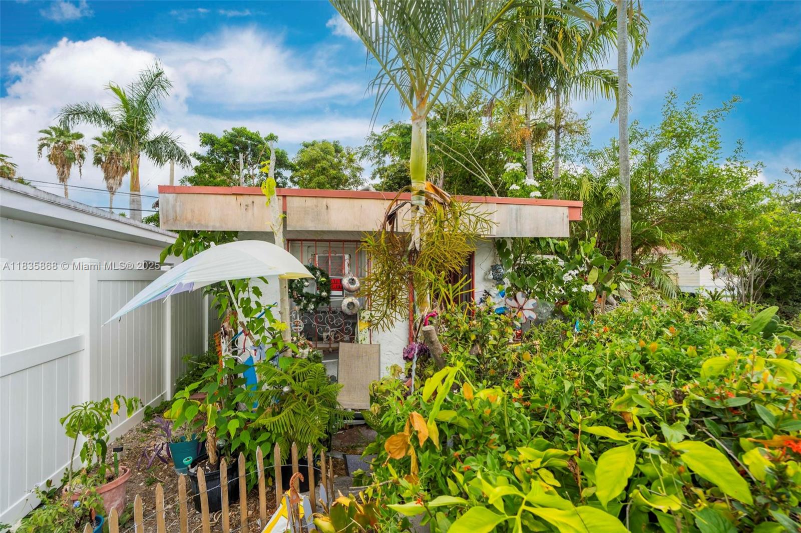 2255 NE 137th St, North Miami Beach, Florida image 4