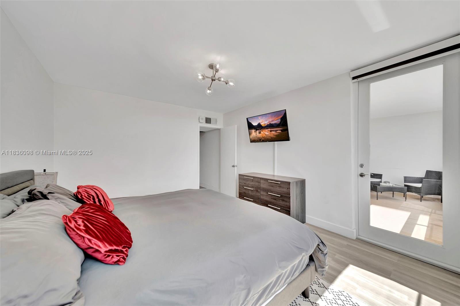 5005 Collins Ave #815, Miami Beach, Florida image 11