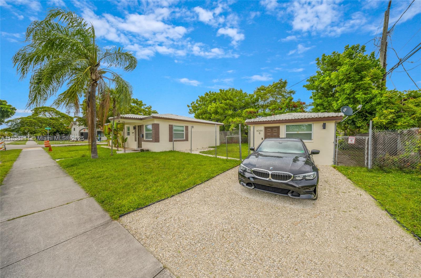 6044 Funston St, Hollywood, Florida image 1