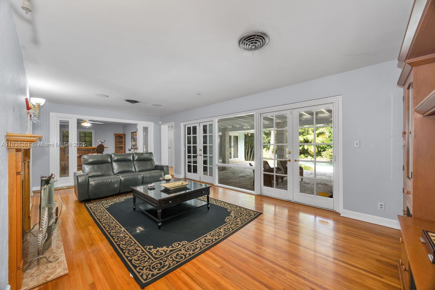 6065 SW 133rd St, Pinecrest, Florida image 4