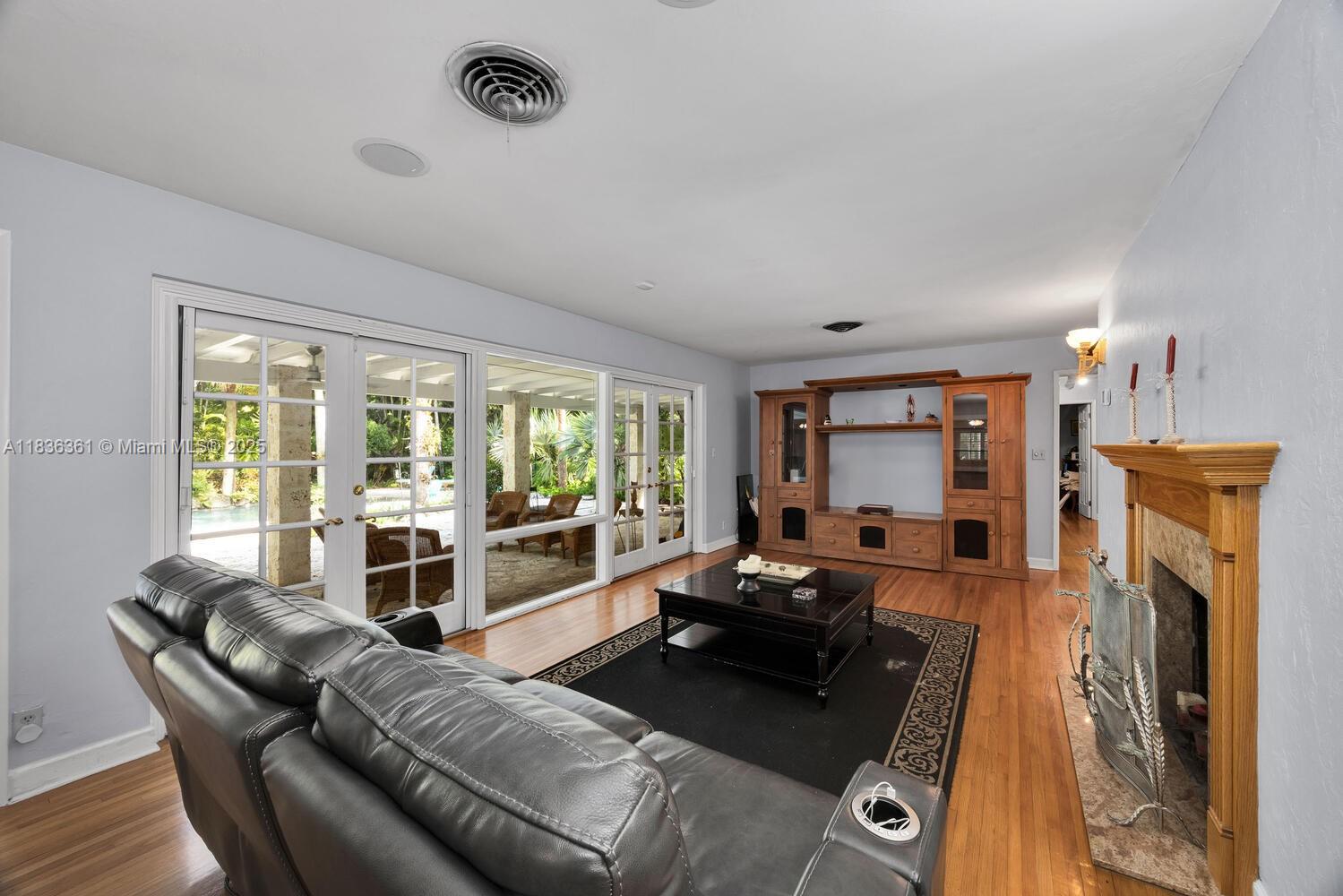 6065 SW 133rd St, Pinecrest, Florida image 9