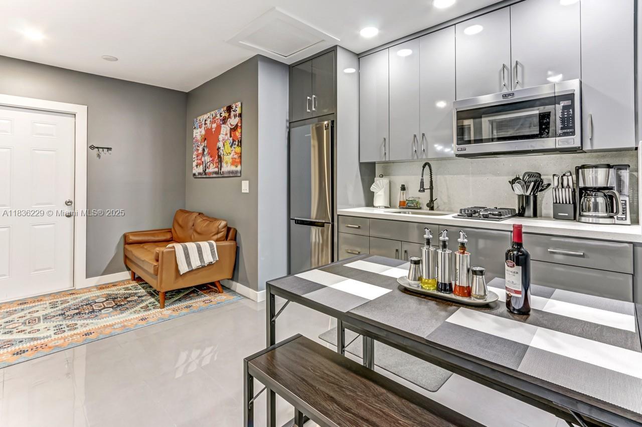 Property photo # 0