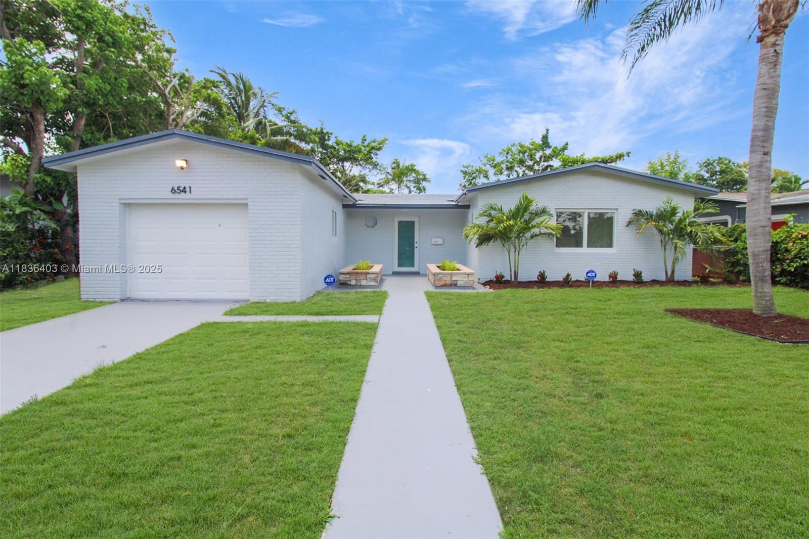 6541 SW 8th St, North Lauderdale, Florida image 3