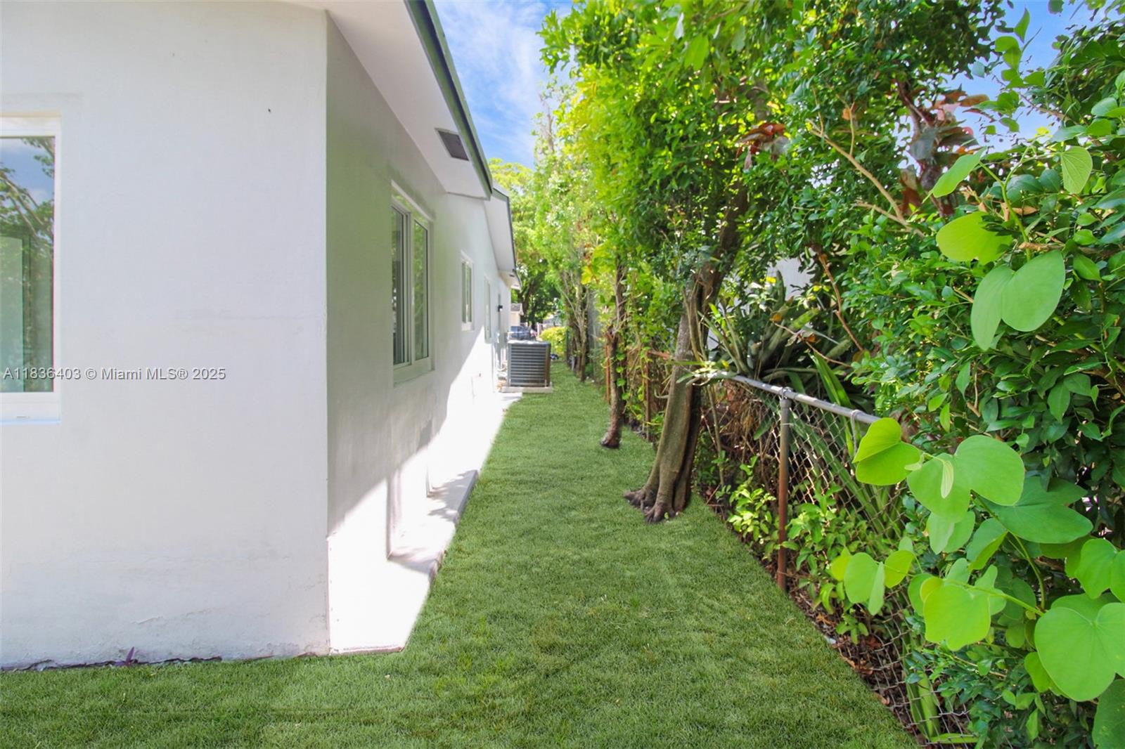 6541 SW 8th St, North Lauderdale, Florida image 31