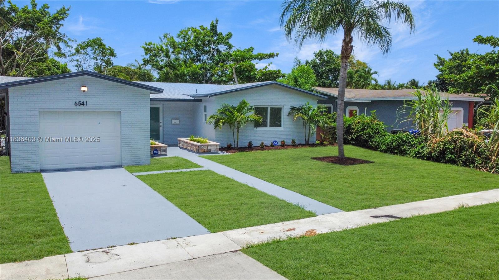 6541 SW 8th St, North Lauderdale, Florida image 5