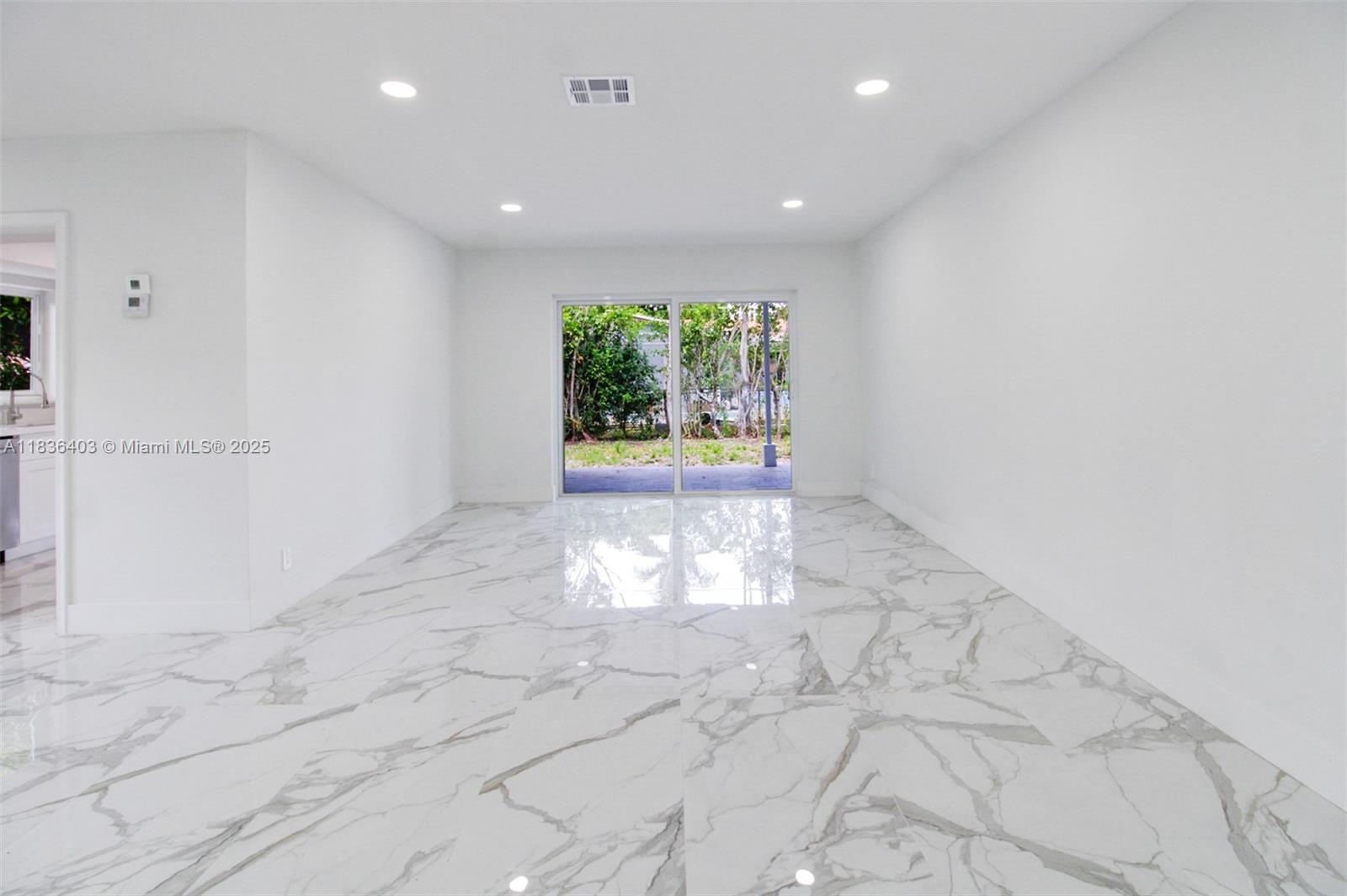 6541 SW 8th St, North Lauderdale, Florida image 9