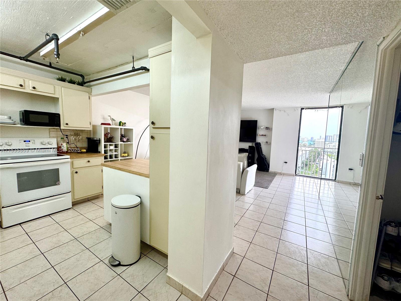 210 174th St #1215, Sunny Isles Beach, Florida image 10