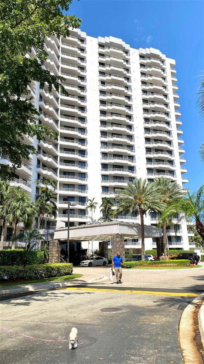 3300 NE 191st St #1612, Aventura, Florida image 29