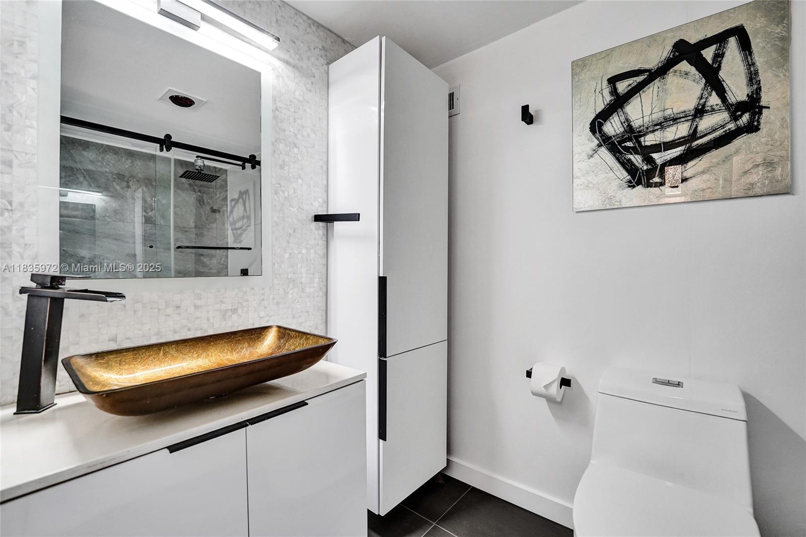 430 Golden Isles Dr #201, Hallandale Beach, Florida image 22