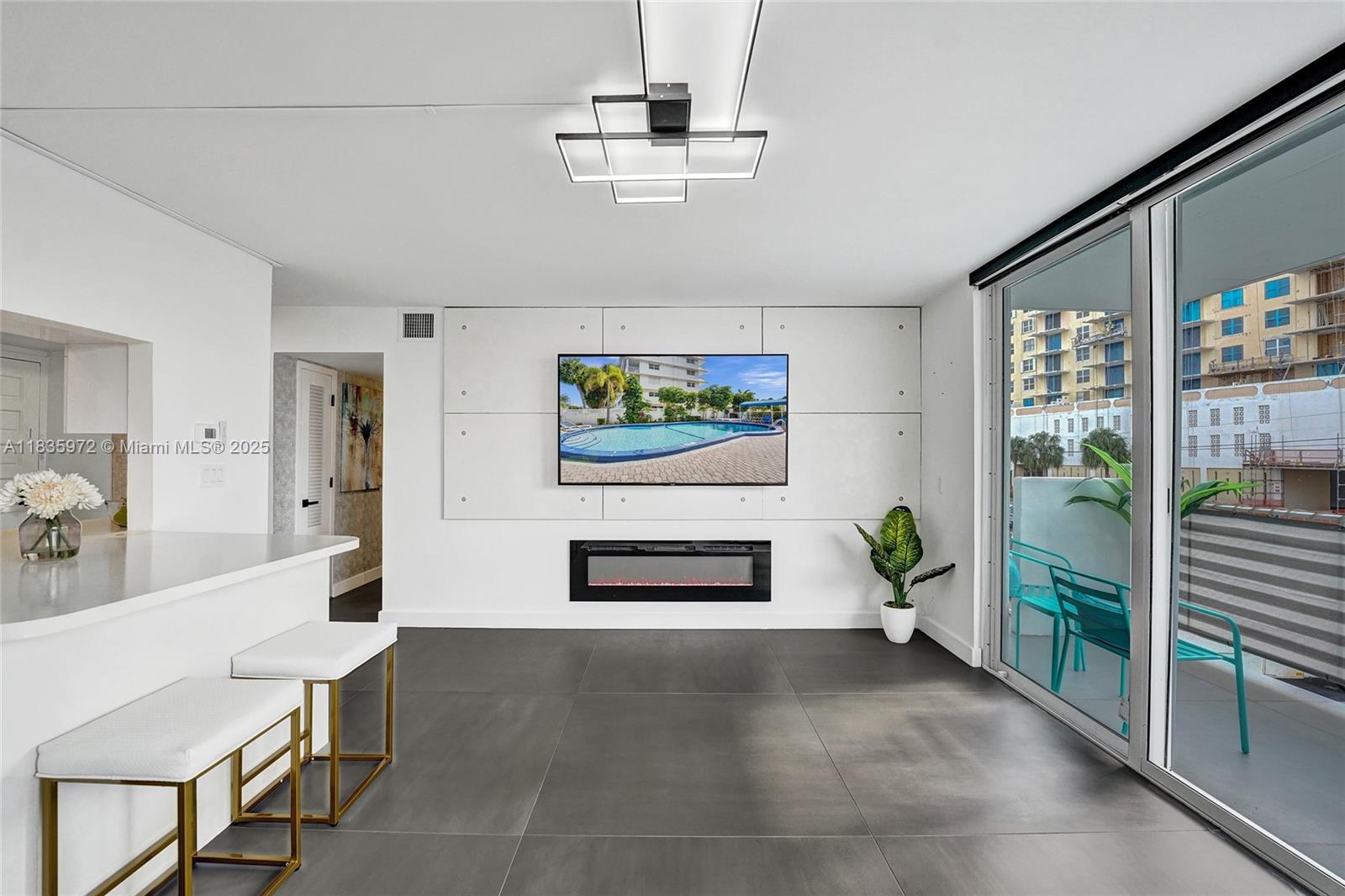 430 Golden Isles Dr #201, Hallandale Beach, Florida image 28