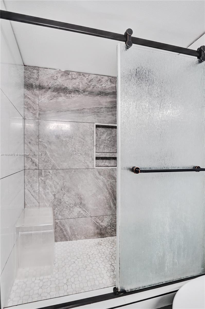 430 Golden Isles Dr #201, Hallandale Beach, Florida image 36