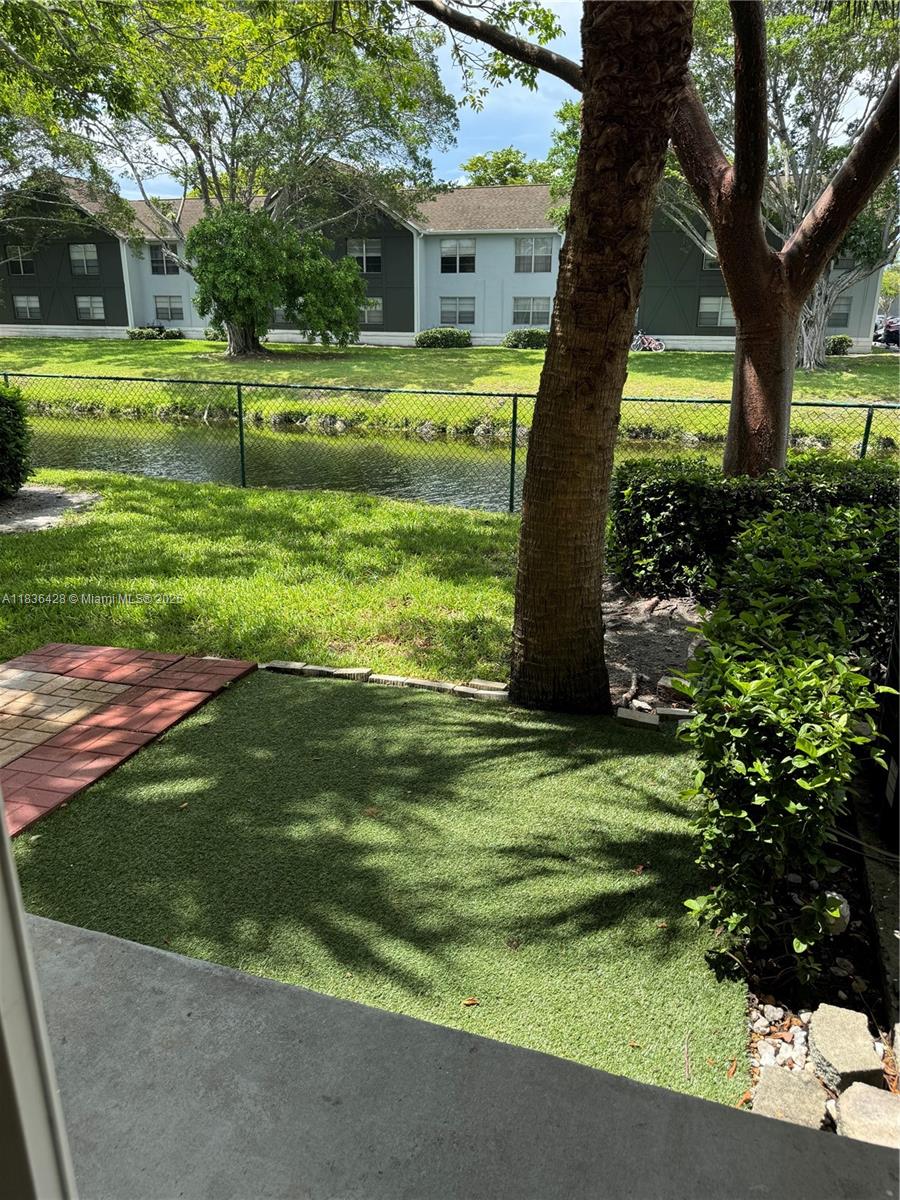 7900 NW 6th St #102, Pembroke Pines, Florida image 4