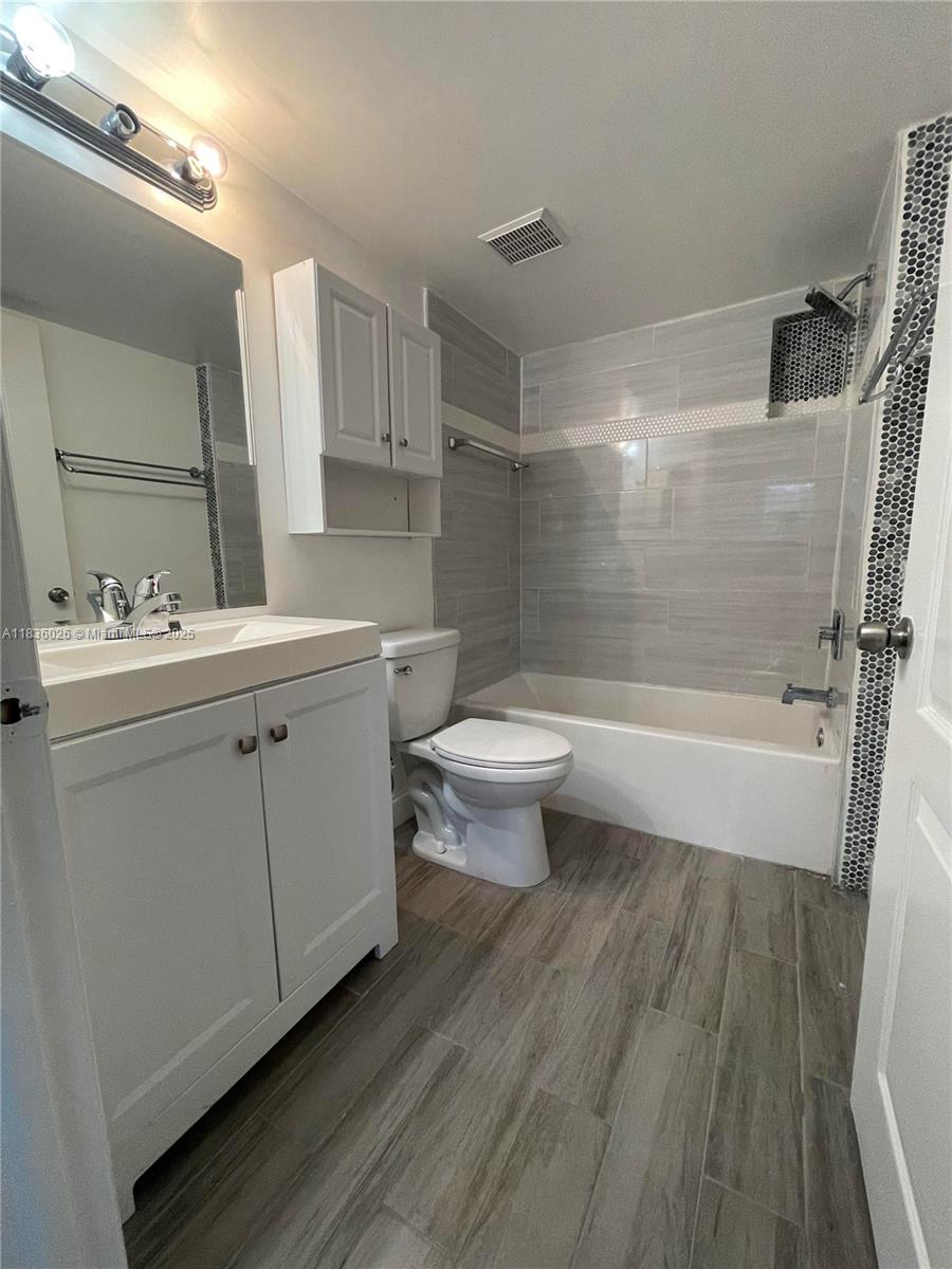 2173 NW 78th Ave #103, Pembroke Pines, Florida image 10