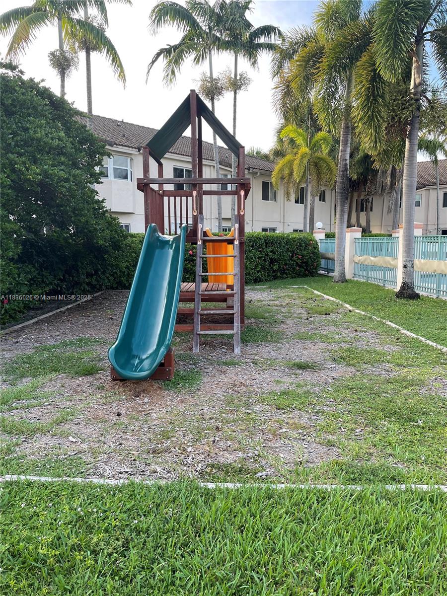 2173 NW 78th Ave #103, Pembroke Pines, Florida image 14