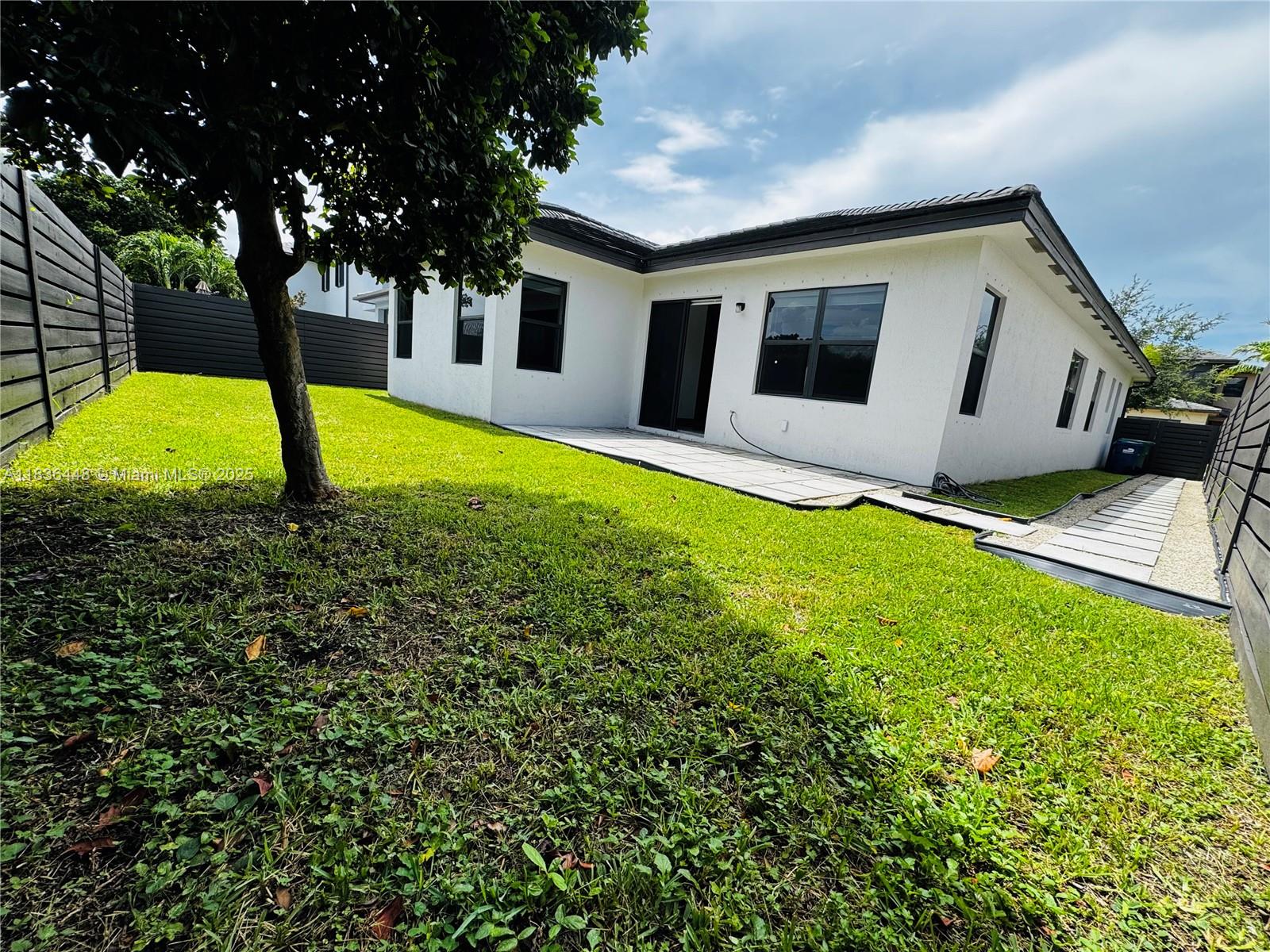 15957 SW 136th Way, Miami, Florida image 17