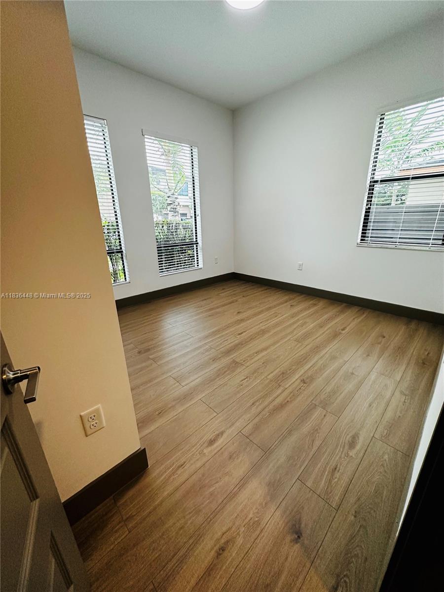 15957 SW 136th Way, Miami, Florida image 4