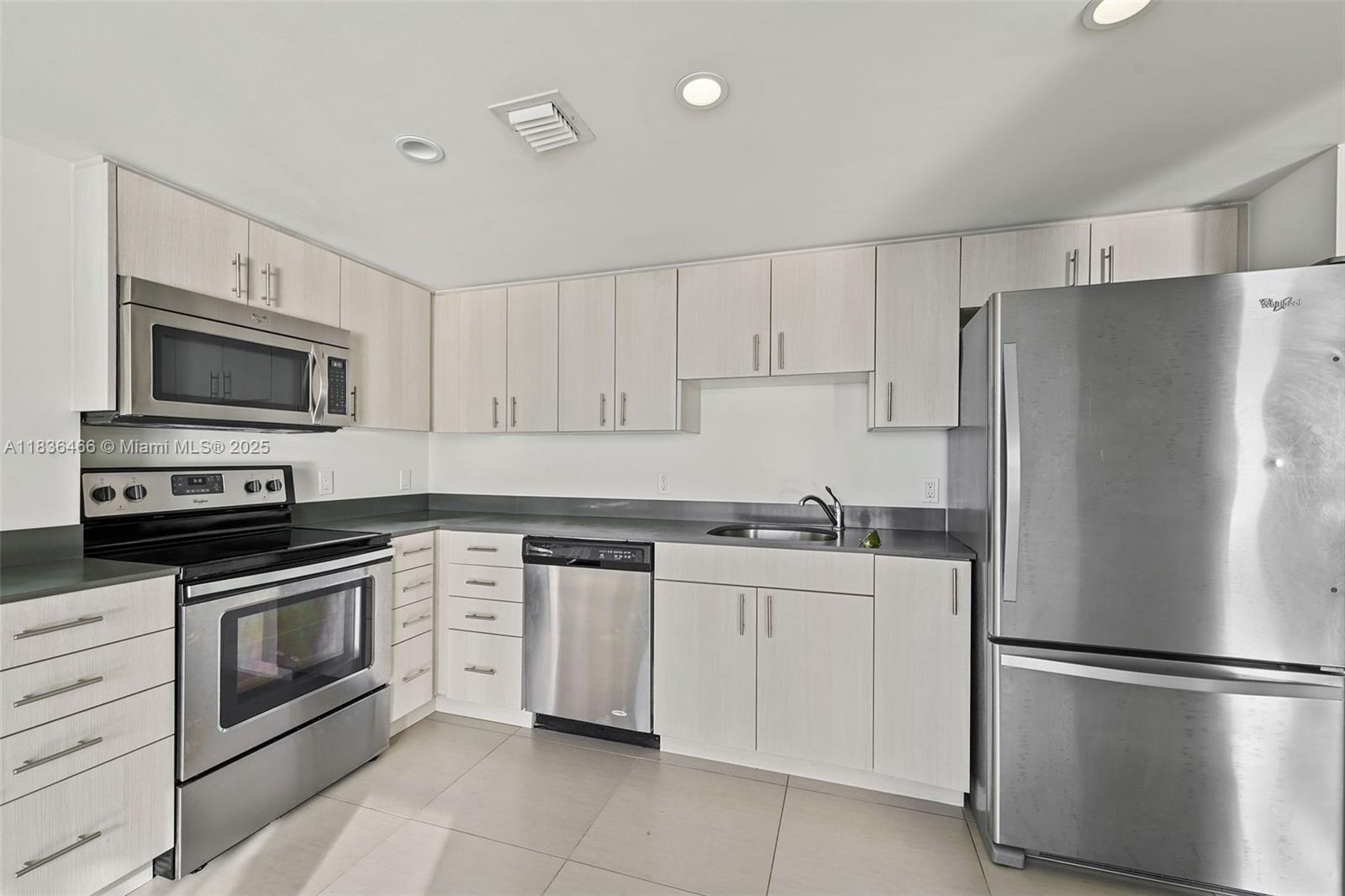 Property photo # 8