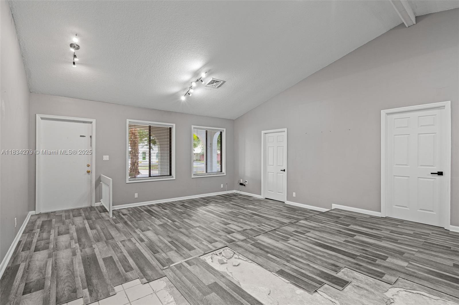 10203 SW 49th Pl, Cooper City, Florida image 7