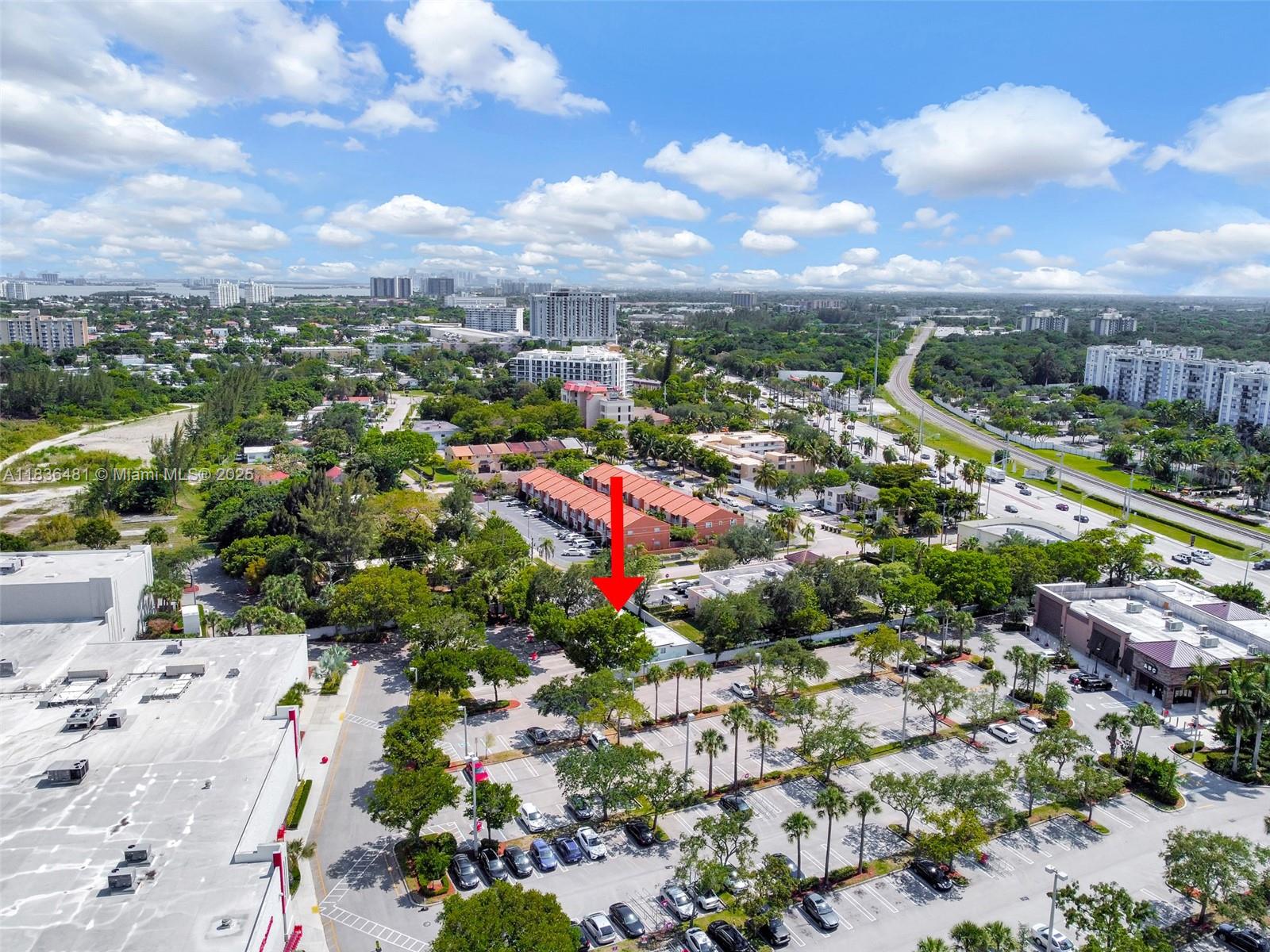 2055 NE 140th St, North Miami Beach, Florida image 14