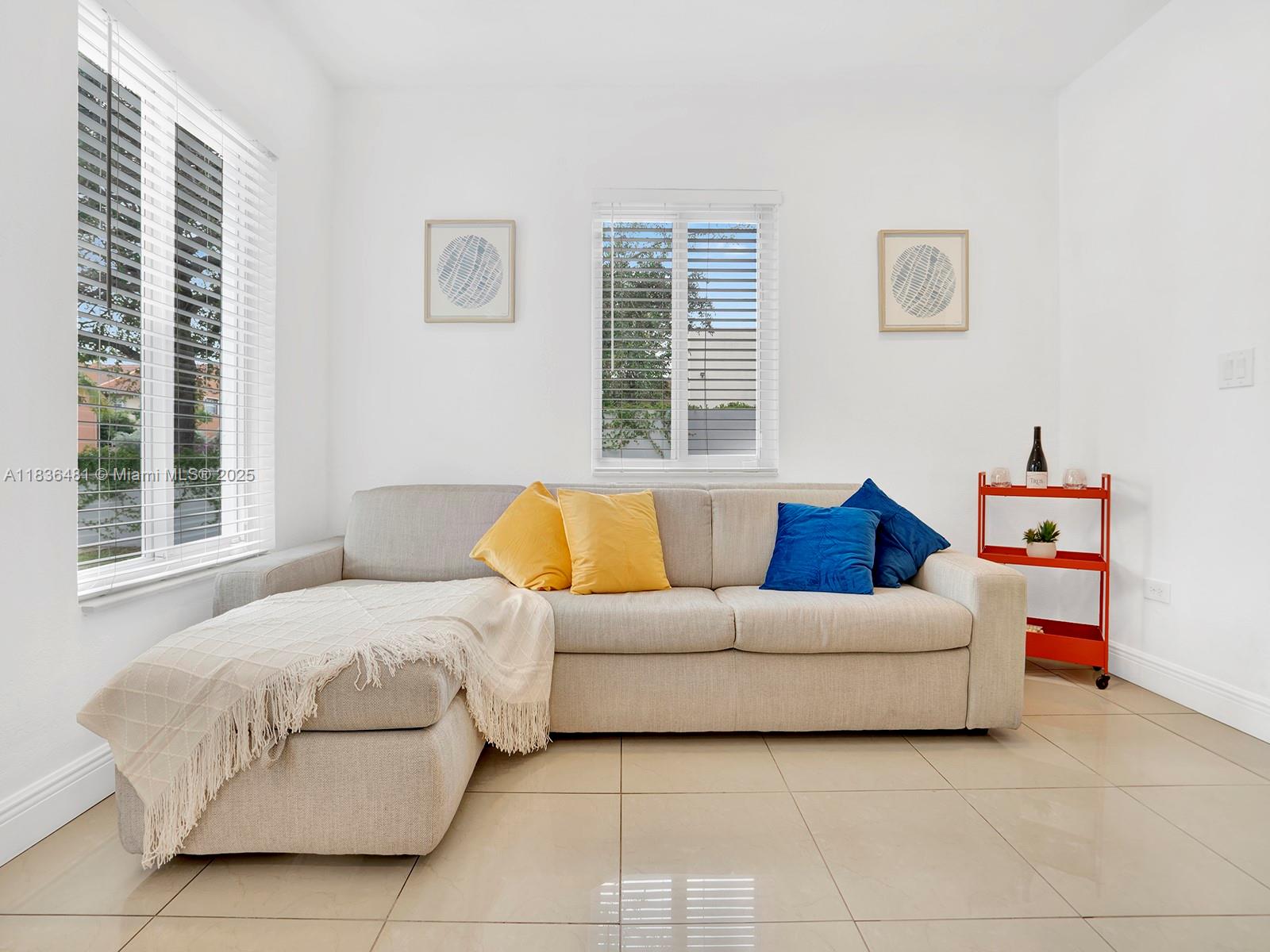 2055 NE 140th St, North Miami Beach, Florida image 31