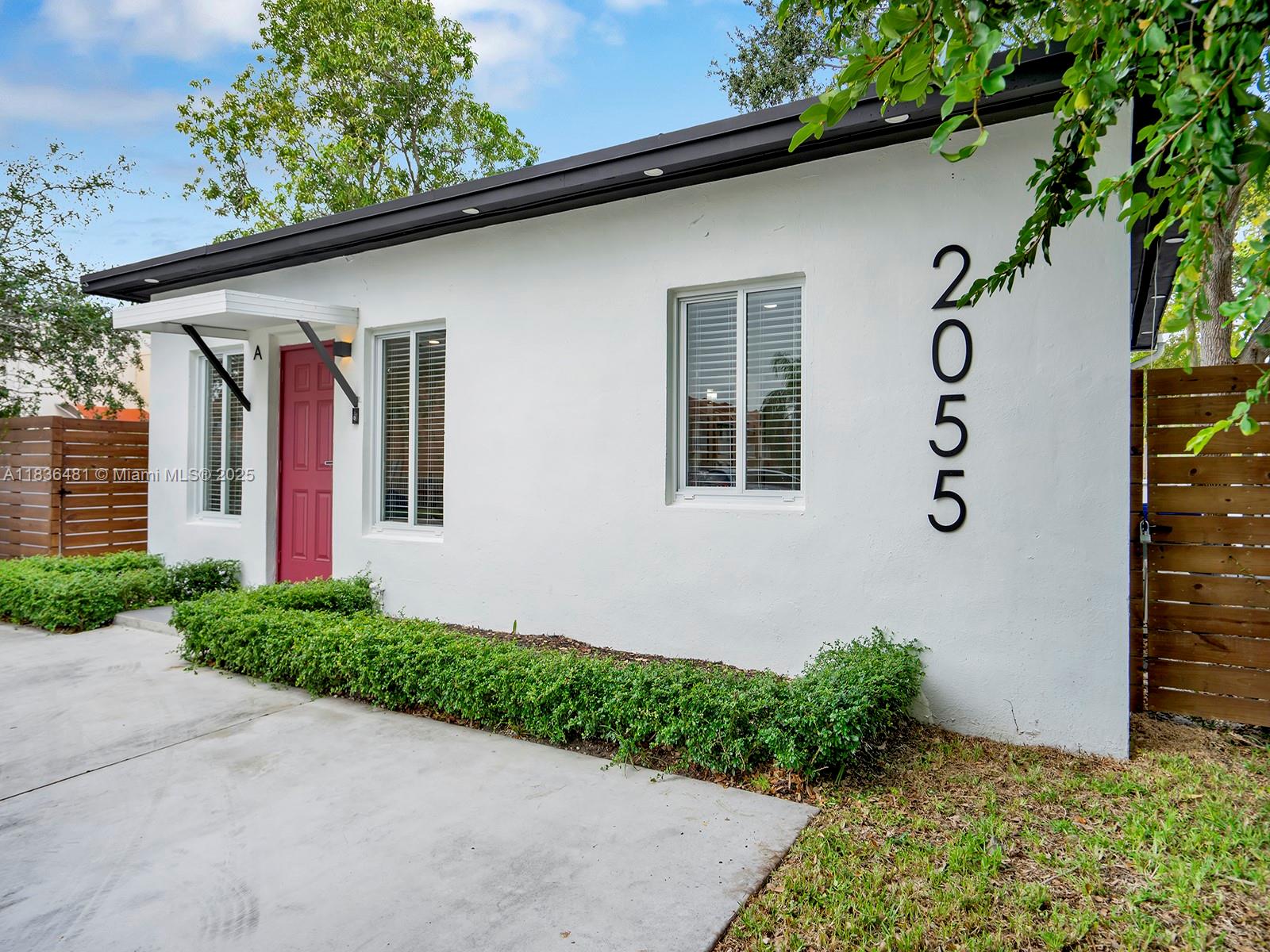 2055 NE 140th St, North Miami Beach, Florida image 34