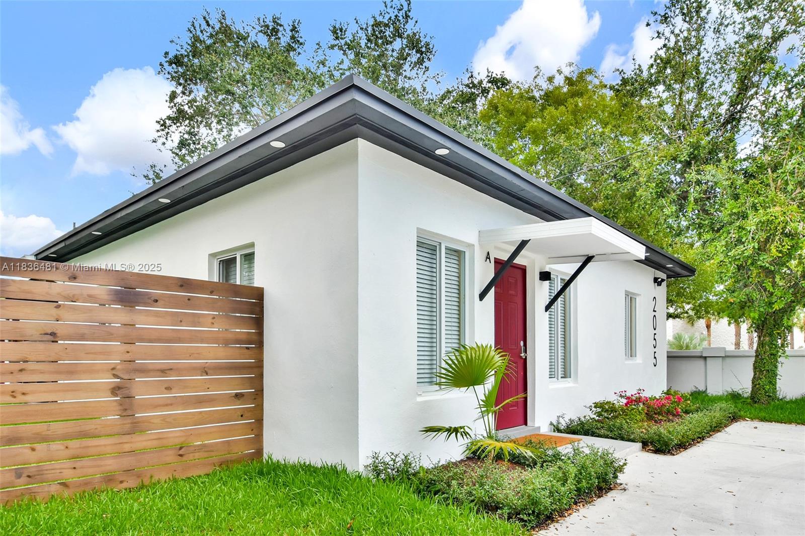 2055 NE 140th St, North Miami Beach, Florida image 6