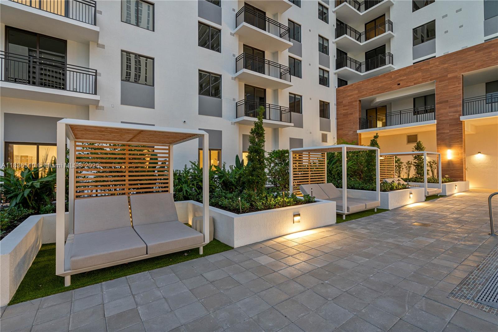 Property photo # 8