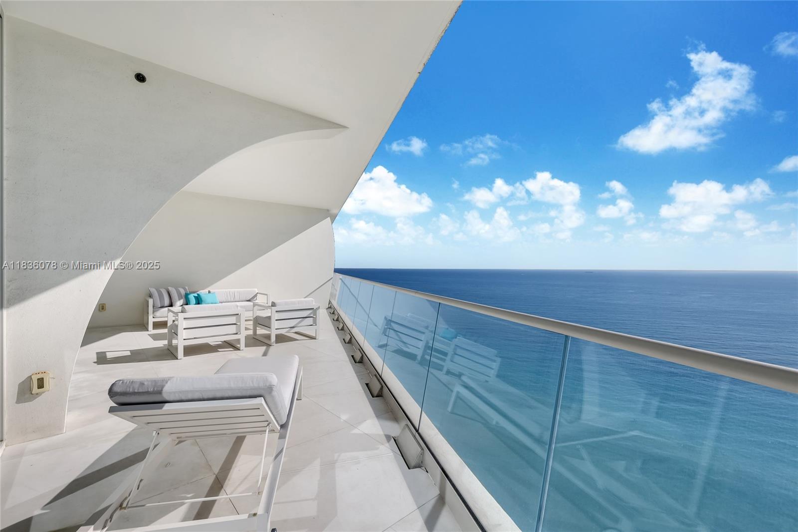 16901 Collins Ave #2702, Sunny Isles Beach, Florida image 12