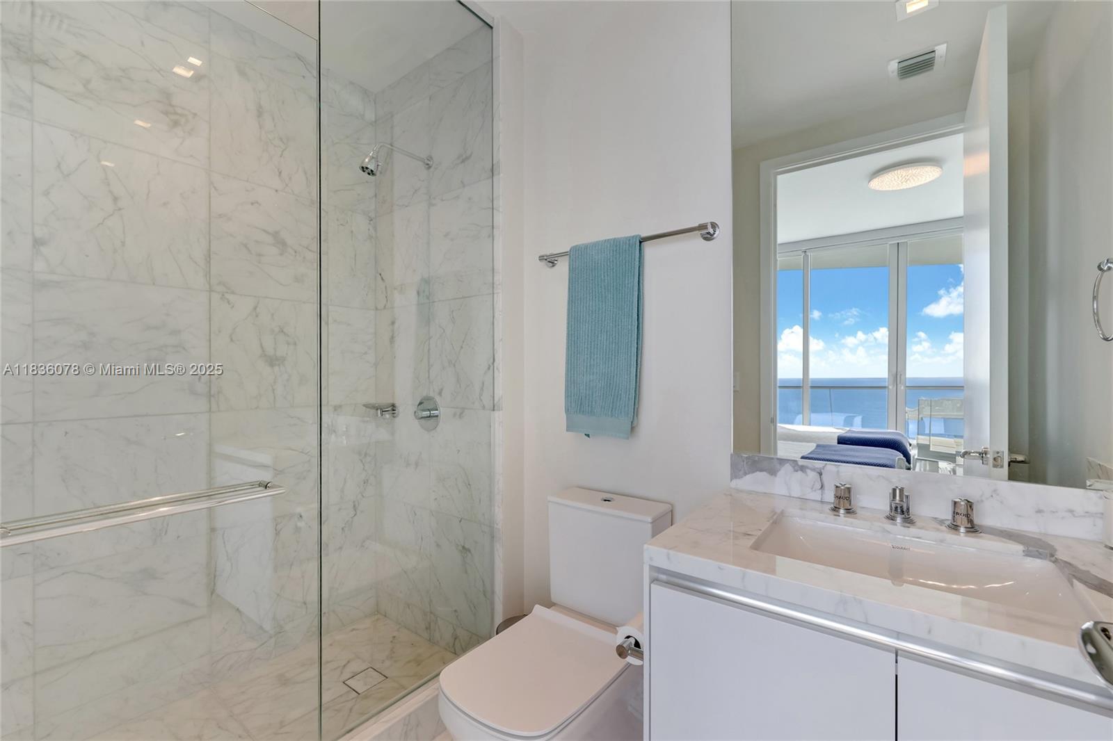 16901 Collins Ave #2702, Sunny Isles Beach, Florida image 21