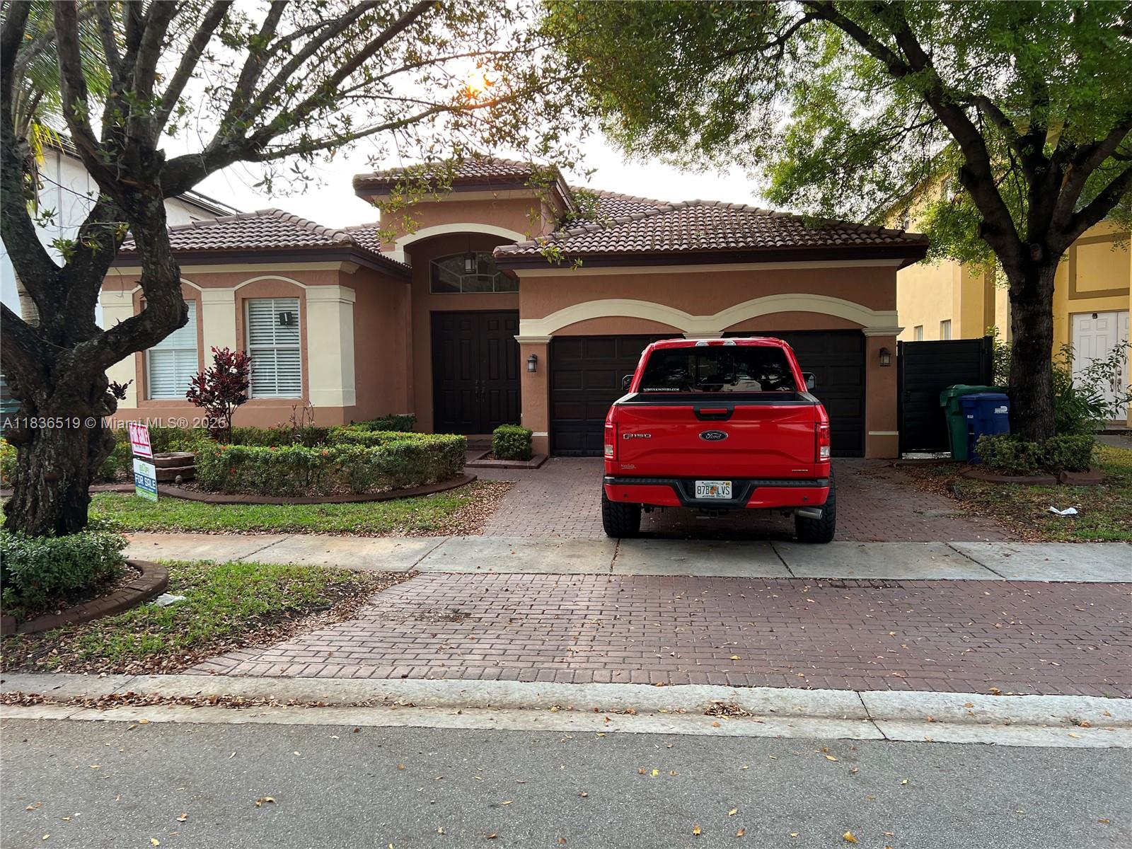 18122 NW 91st Ct, Hialeah, Florida image 1