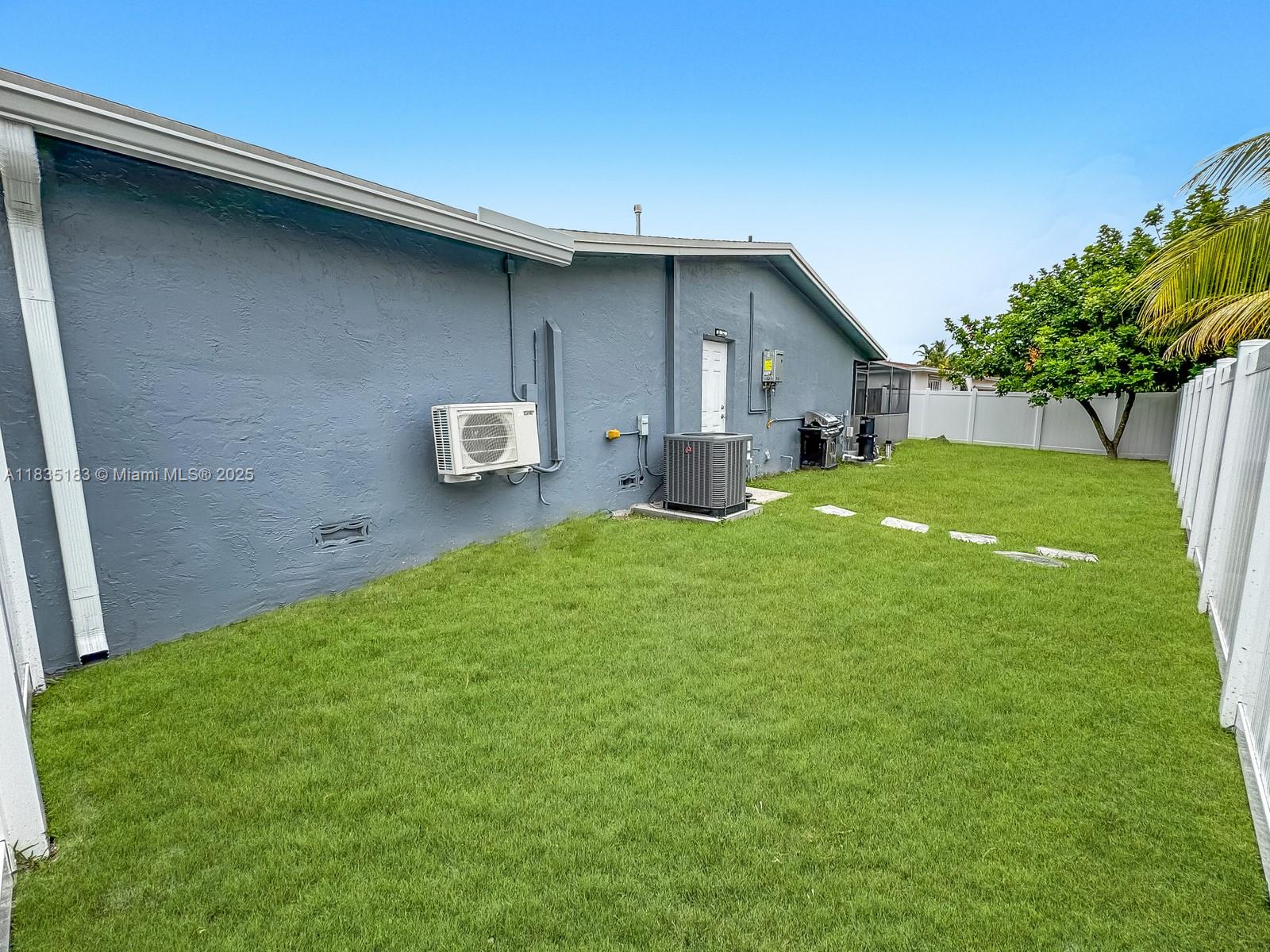 2040 NW 86th Ave, Sunrise, Florida image 45