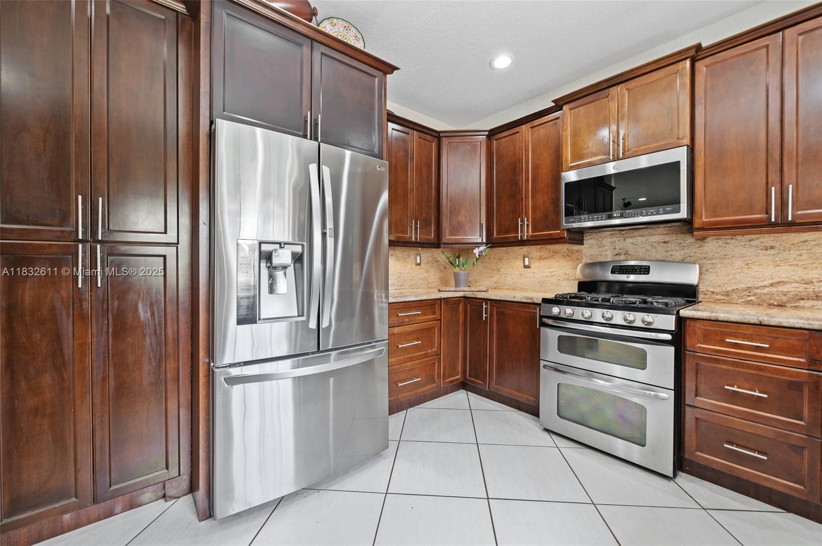 5194 NW 106th Ave, Doral, Florida image 14