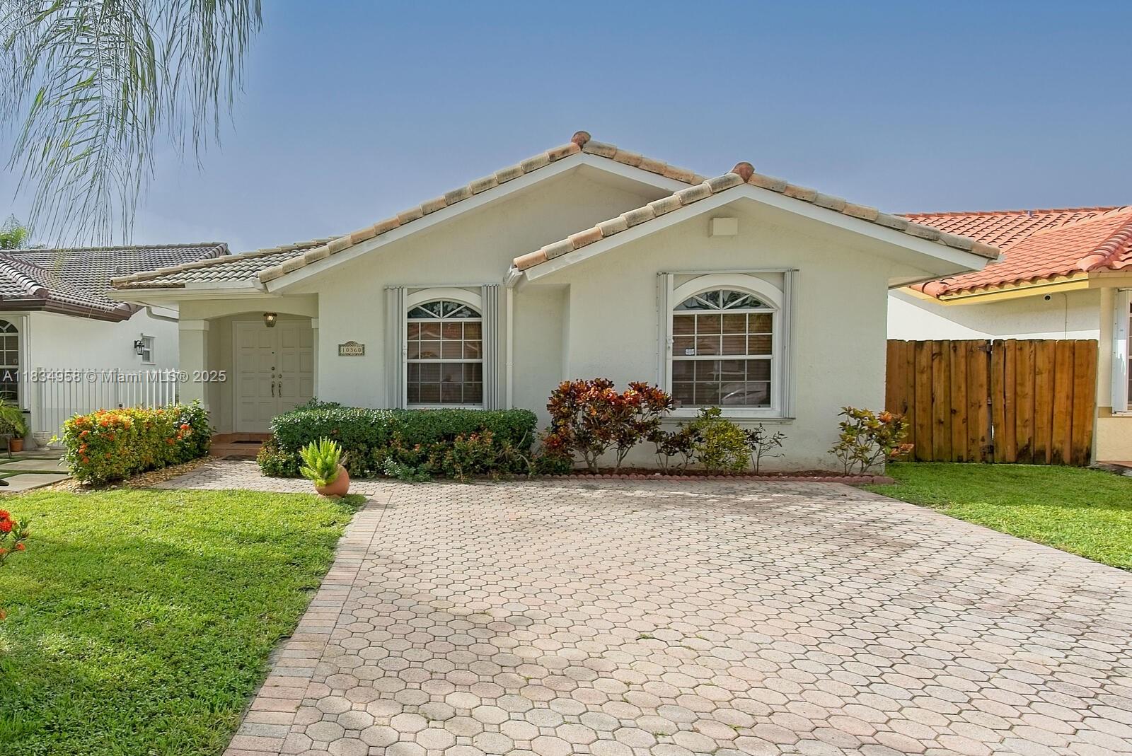 10360 SW 22nd St, Miami, Florida image 1