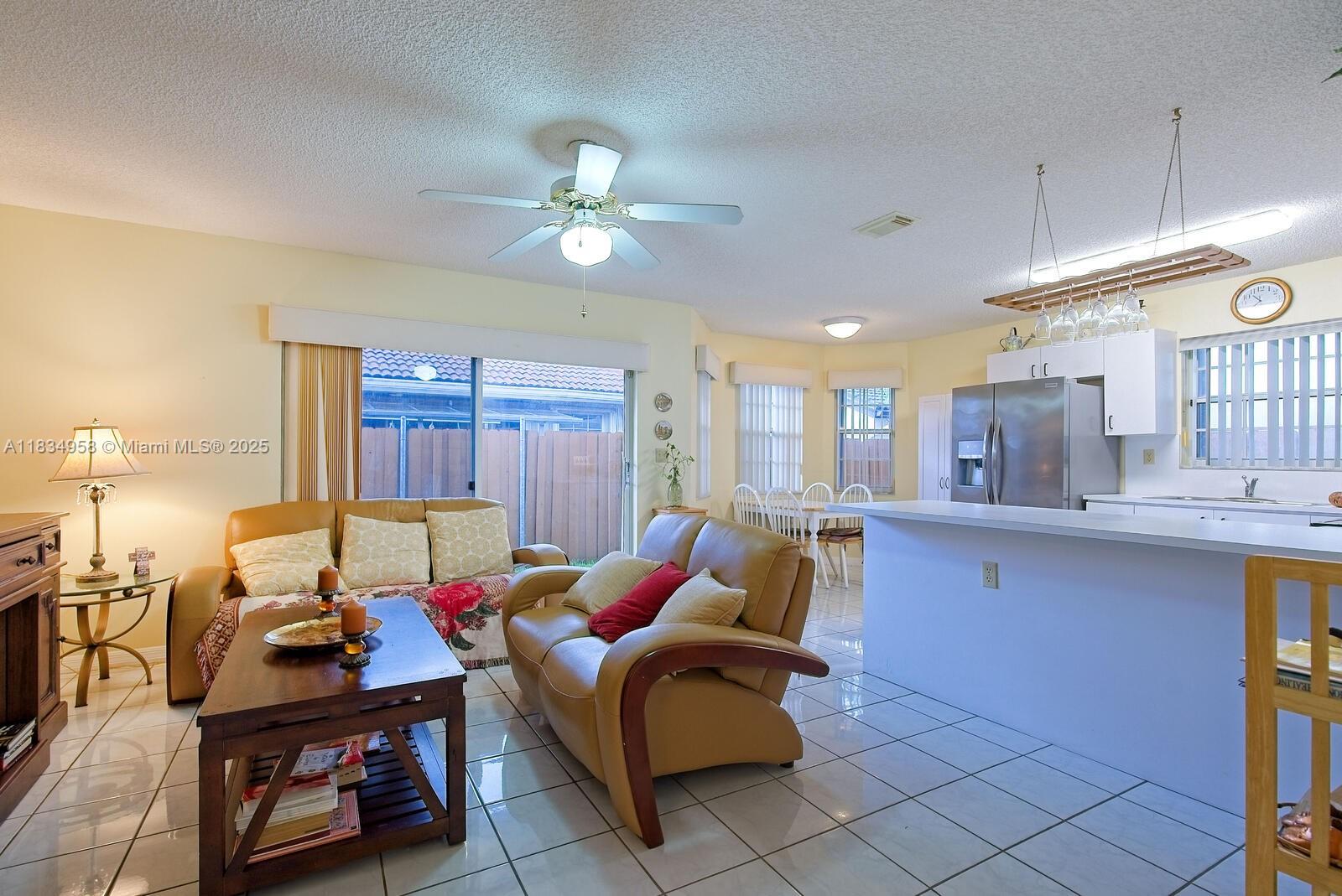 10360 SW 22nd St, Miami, Florida image 8