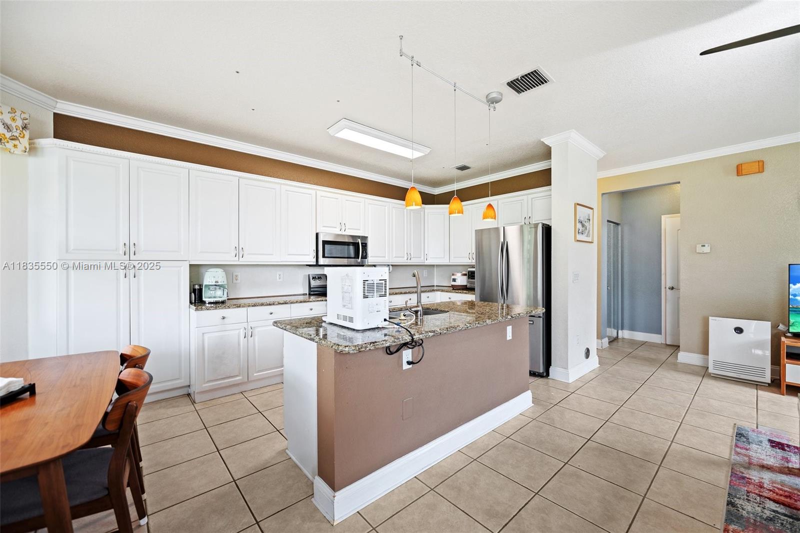 15376 NW 14th Mnr, Pembroke Pines, Florida image 16