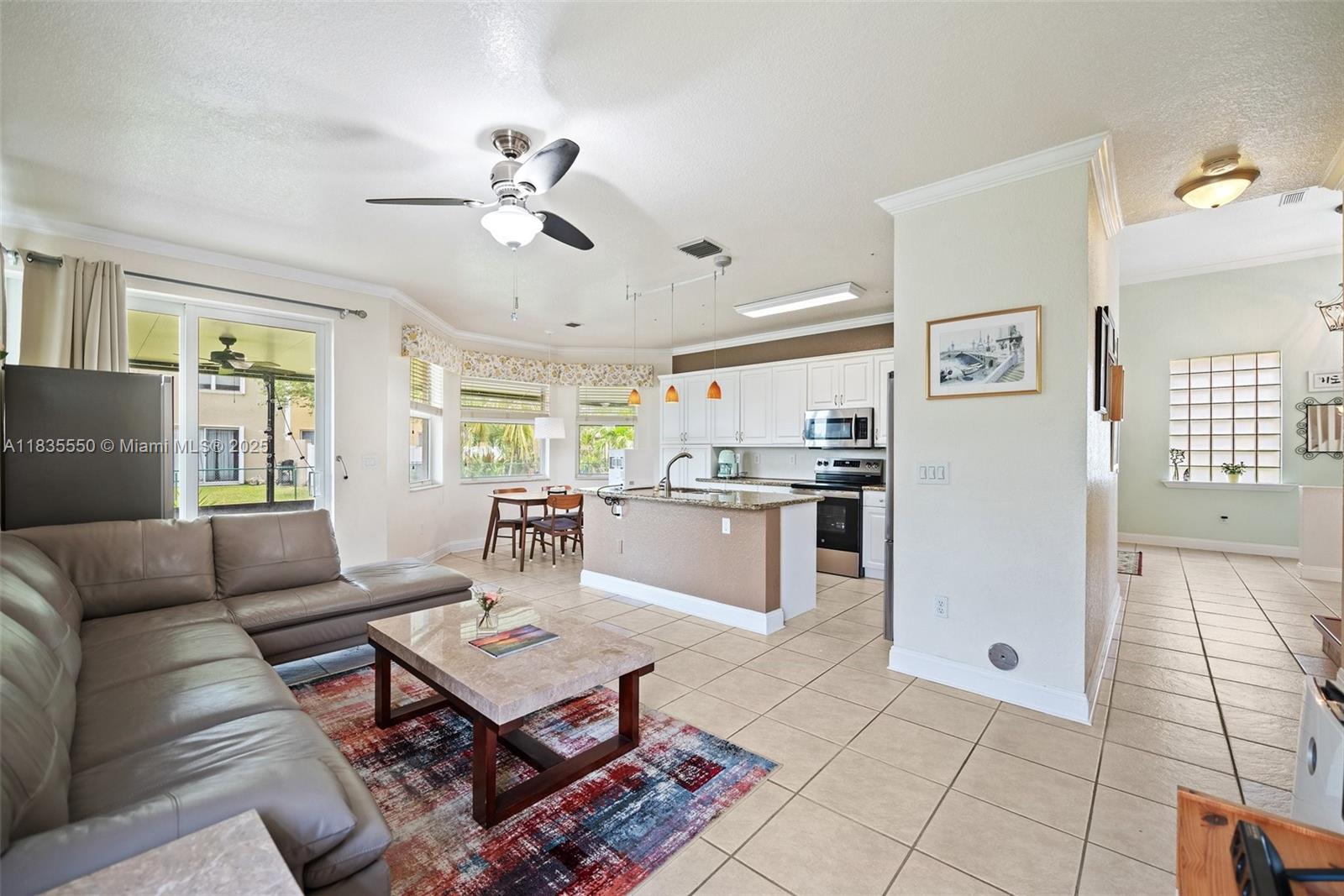 15376 NW 14th Mnr, Pembroke Pines, Florida image 18