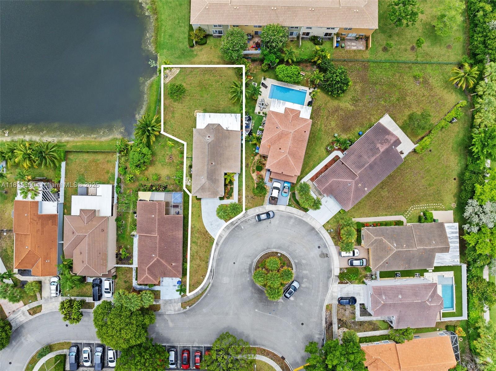 15376 NW 14th Mnr, Pembroke Pines, Florida image 2