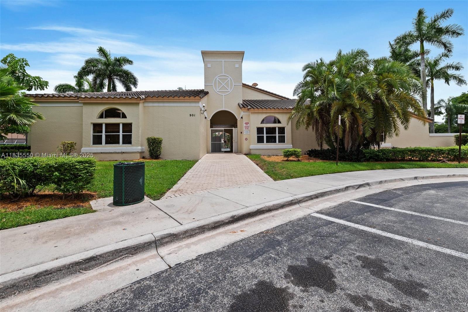 15376 NW 14th Mnr, Pembroke Pines, Florida image 40