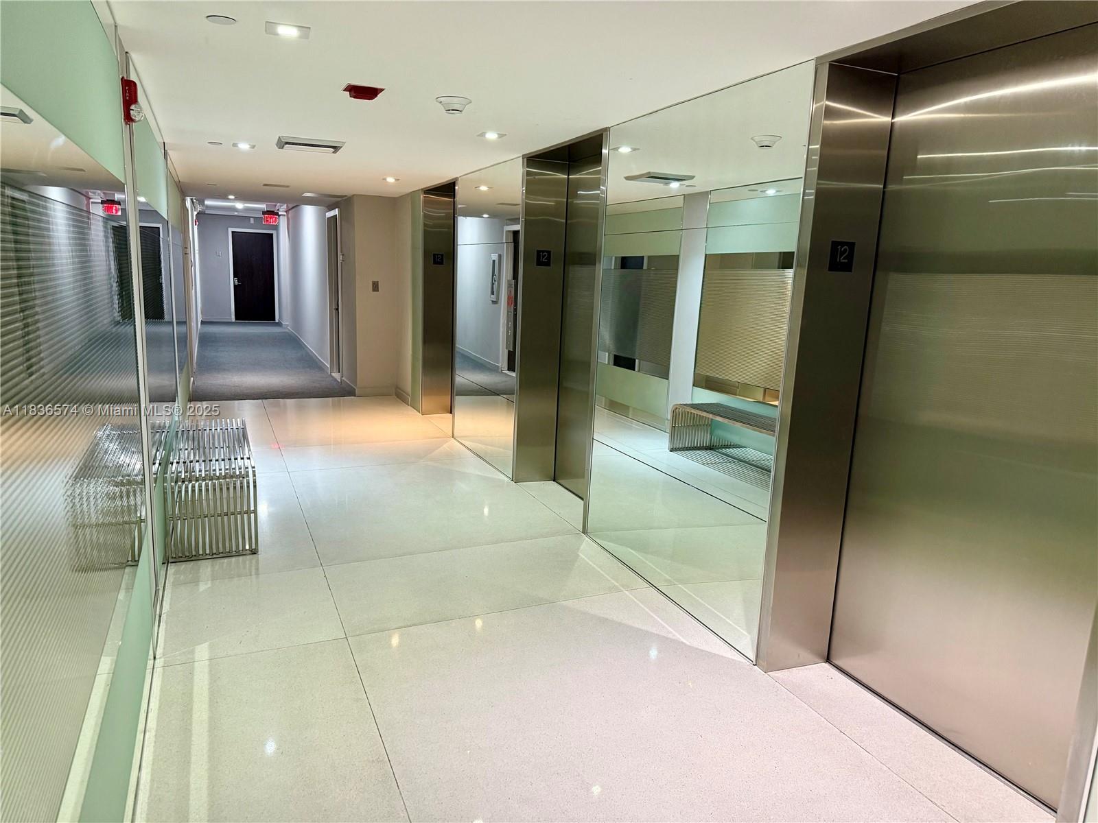 20335 W Country Club Dr #1203, Aventura, Florida image 23