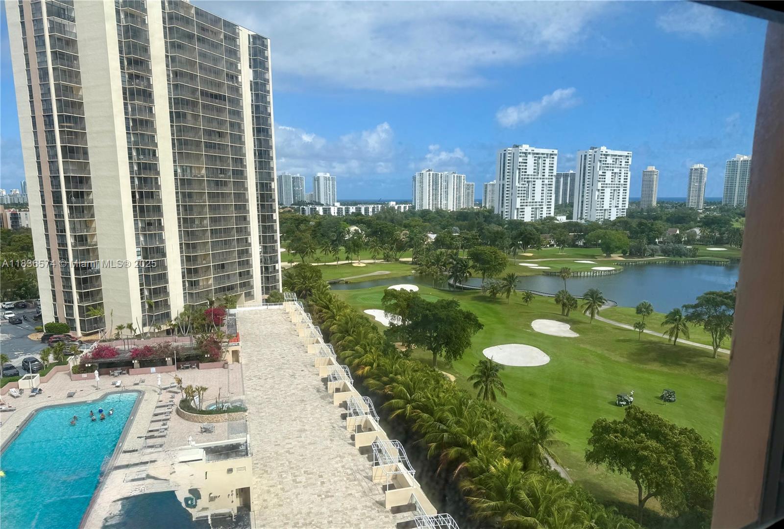 20335 W Country Club Dr #1203, Aventura, Florida image 9