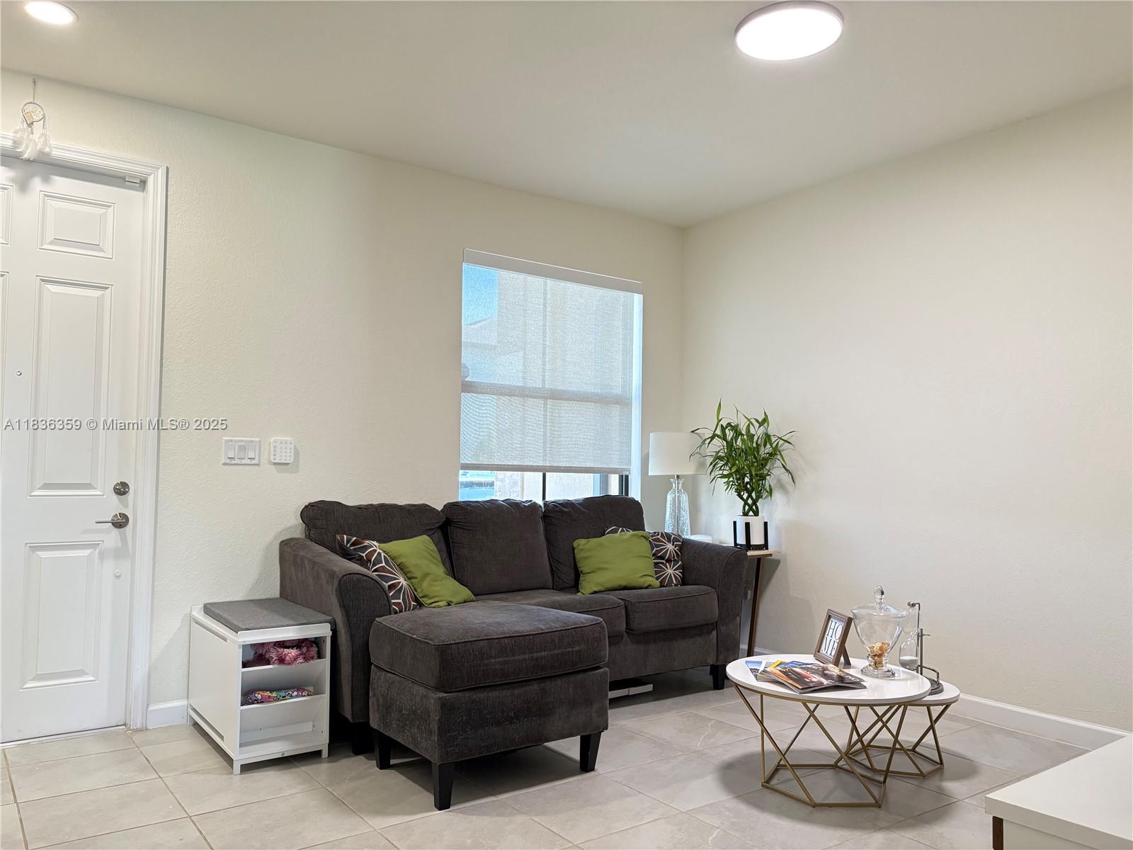 Property photo # 6