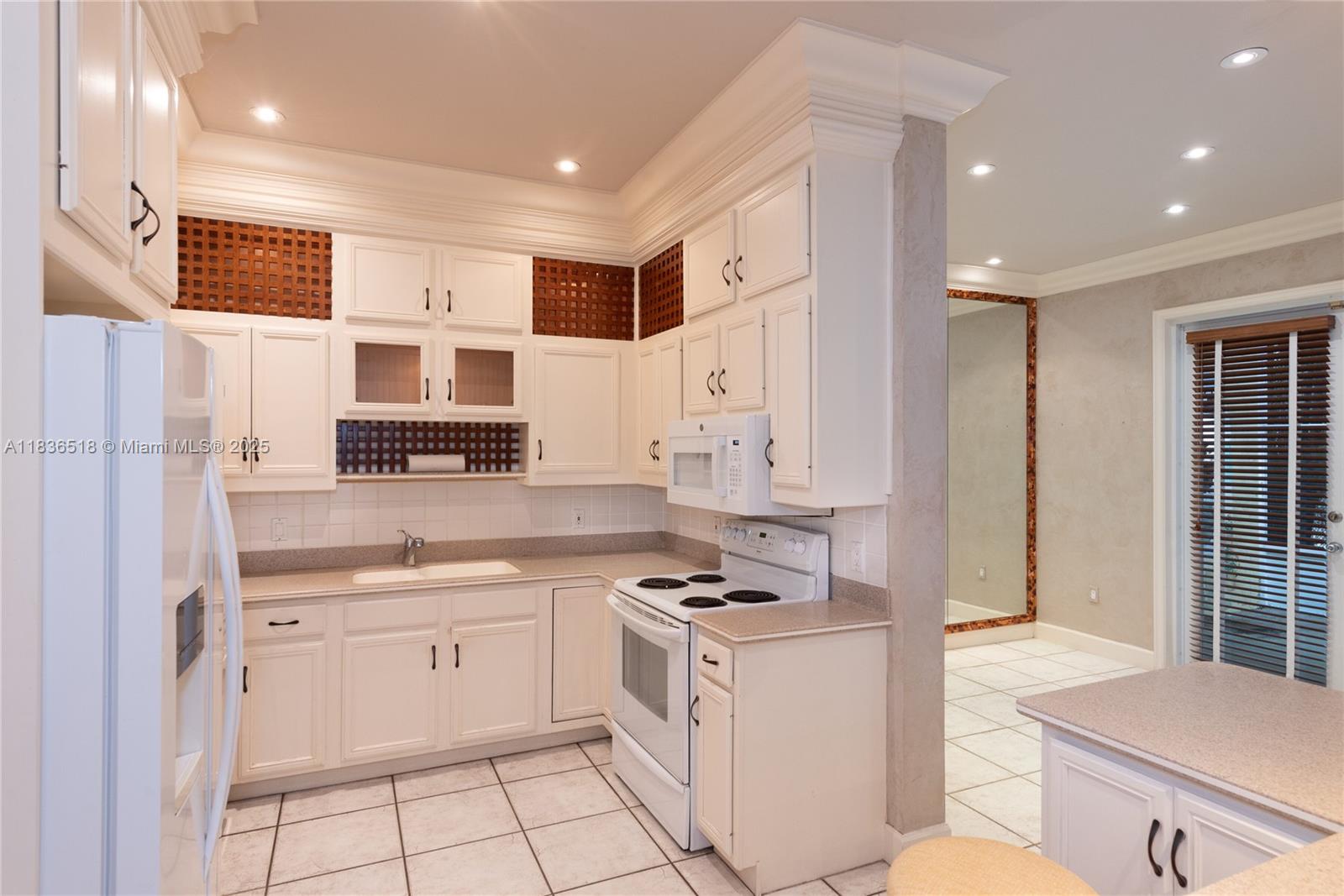 602 Malaga Ave #B, Coral Gables, Florida image 10