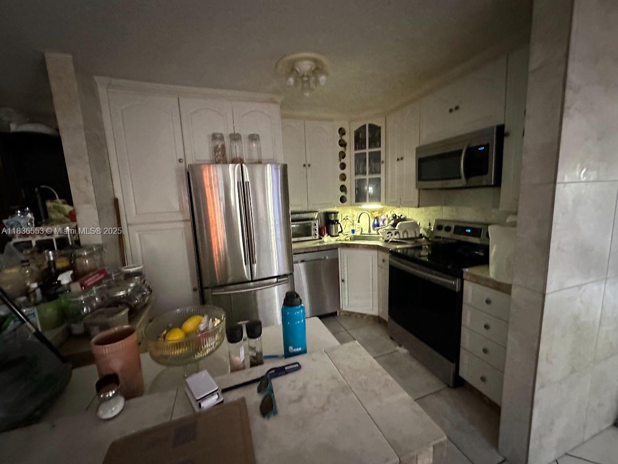 2120 SW 42nd Ter, Fort Lauderdale, Florida image 2