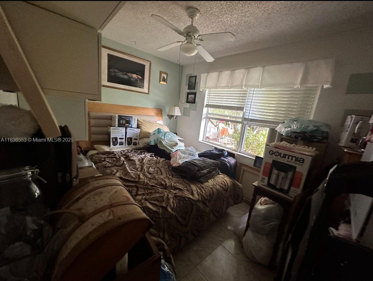 2120 SW 42nd Ter, Fort Lauderdale, Florida image 3