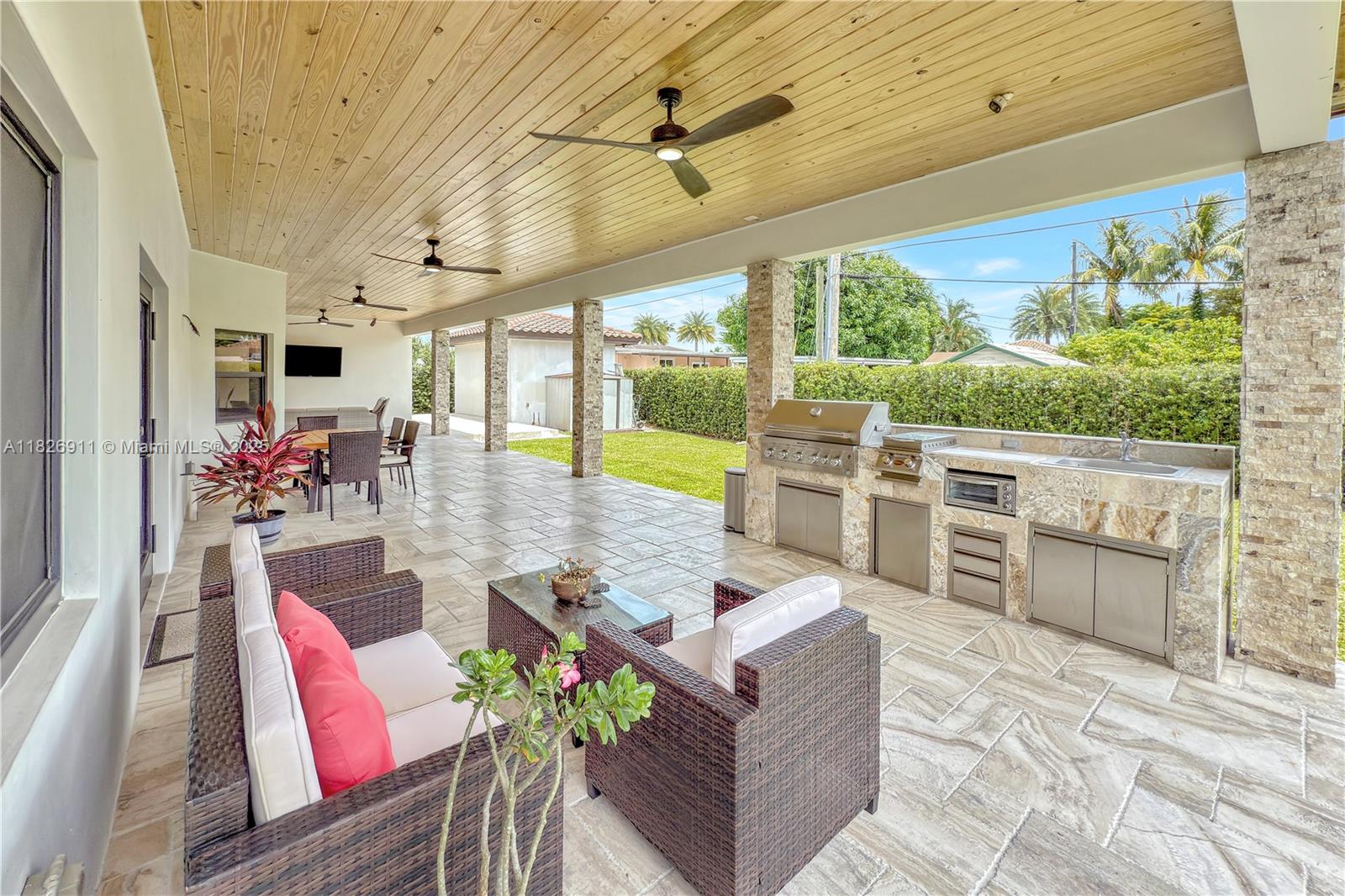 7970 SW 26th St, Miami, Florida image 6